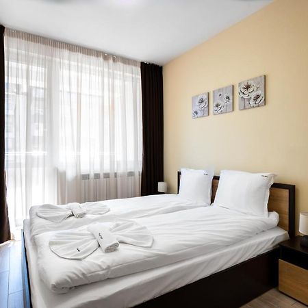 Nomad Haven: 1Bd Flat With Balcony & Desk Apartment Sofia Exterior foto