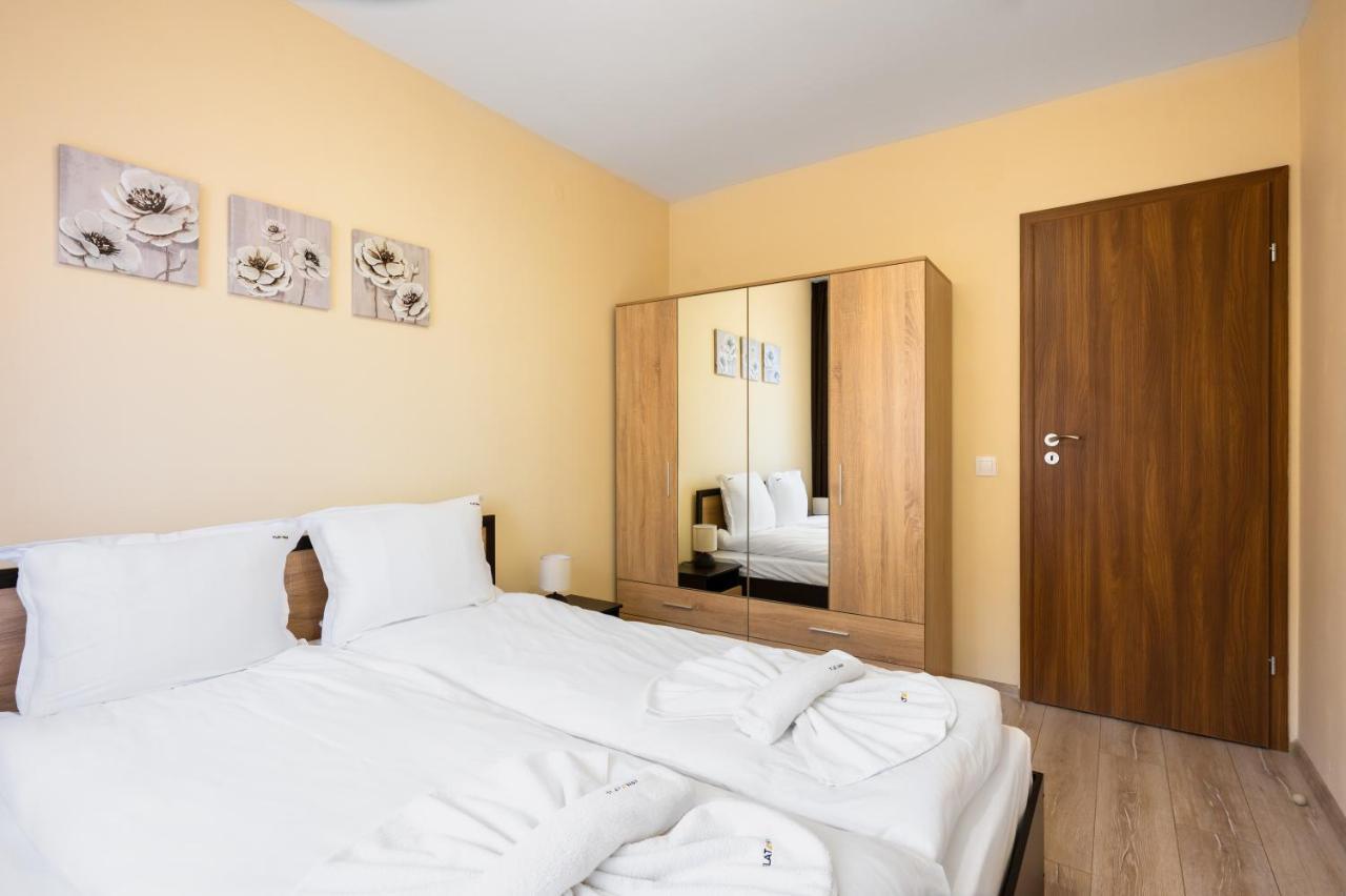Nomad Haven: 1Bd Flat With Balcony & Desk Apartment Sofia Exterior foto